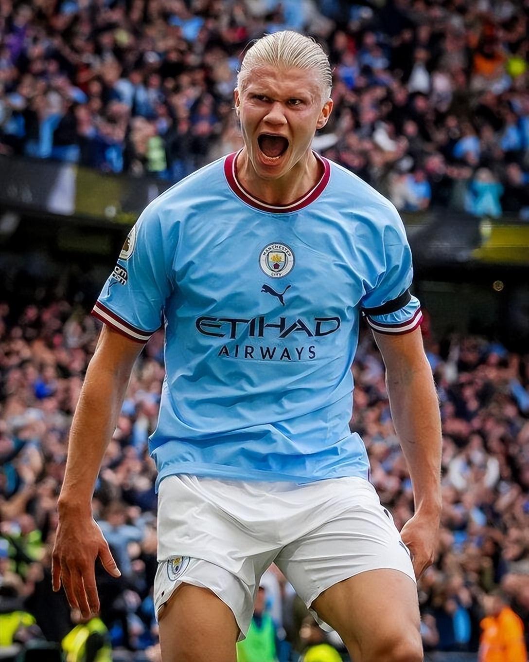 埃贝尔：我们还在与于帕进行续约谈判；诺伊尔应该去踢世界杯（埃贝尔：与于帕续约仍在推进；诺伊尔理应参加世界杯）