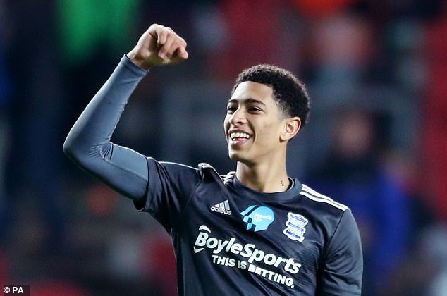 虎父无犬子，路易斯-布冯代表捷克U19上演帽子戏法