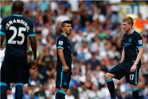 湖人詹姆斯关键封盖锁定胜局（詹姆斯致胜封盖助湖人取胜）